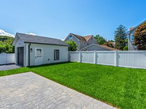 22 N Maryland Avenue, Port Washington NY 11050