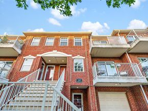 3-17 Endeavor Place C, College Point NY 11356