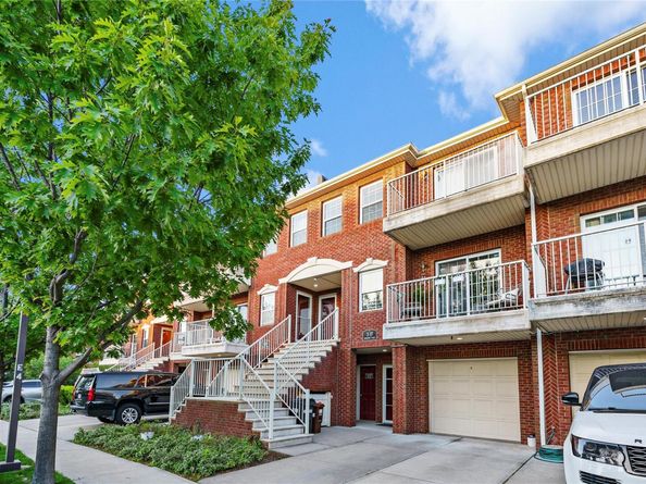 3-17 Endeavor Place C, College Point NY 11356