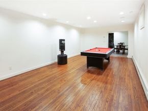 20 Sussex Road, Great Neck NY 11020