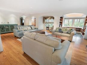 20 Sussex Road, Great Neck NY 11020