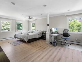 10 Faulkner Lane, Dix Hills NY 11746