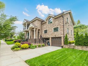 25104 51st Avenue Avenue, Little Neck NY 11362