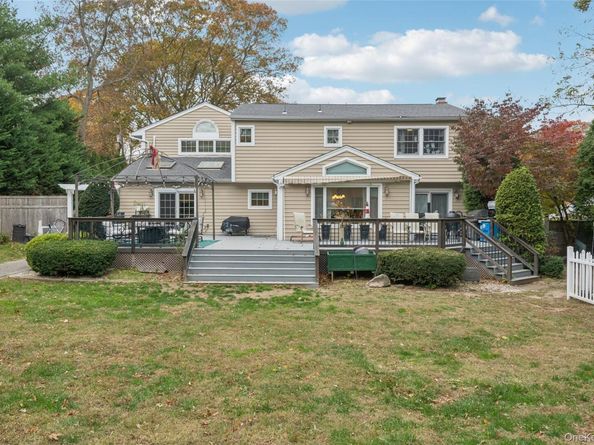 32 Soundview Drive, Northport NY 11768