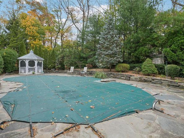 32 Soundview Drive, Northport NY 11768