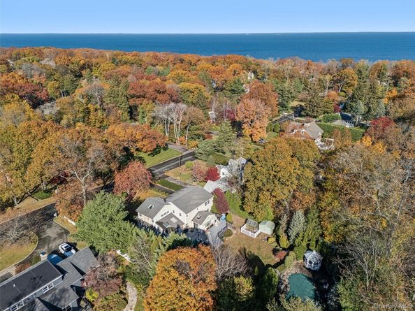 32 Soundview Drive, Northport NY 11768