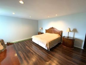 27110 Grand Central Parkway 33A, Floral Park NY 11005