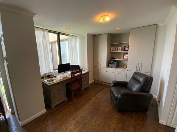 27110 Grand Central Parkway 33A, Floral Park NY 11005