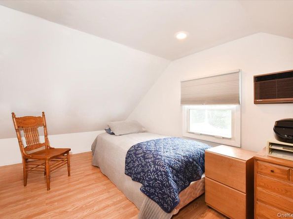 243 Seaford Avenue, Massapequa NY 11758