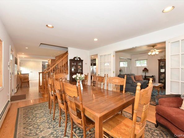 243 Seaford Avenue, Massapequa NY 11758