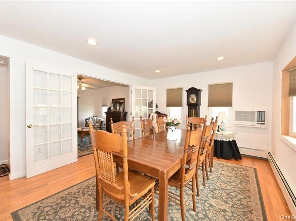 243 Seaford Avenue, Massapequa NY 11758