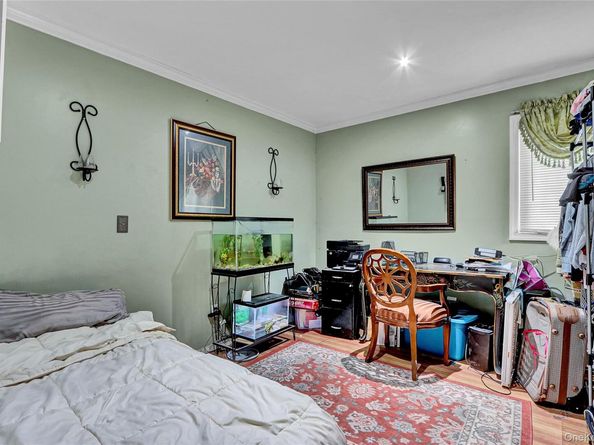 33 Breston Drive W, Shirley NY 11967