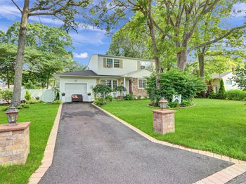 33 Breston Drive W