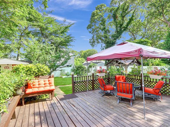33 Breston Drive W, Shirley NY 11967