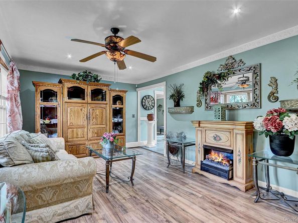33 Breston Drive W, Shirley NY 11967