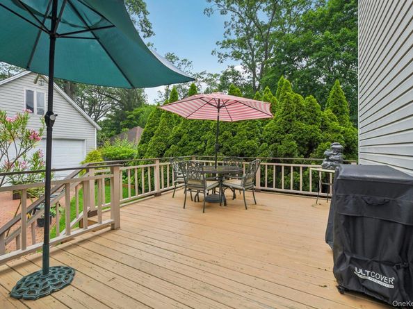 402 N Village Avenue, Rockville Centre NY 11570