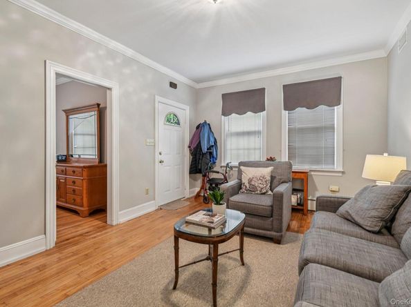 402 N Village Avenue, Rockville Centre NY 11570