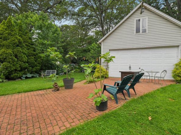 402 N Village Avenue, Rockville Centre NY 11570