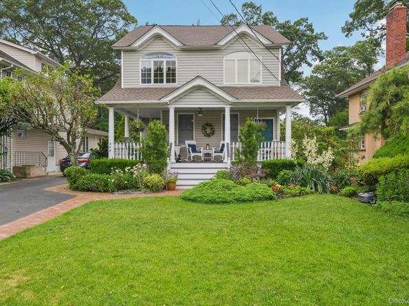 402 N Village Avenue, Rockville Centre NY 11570