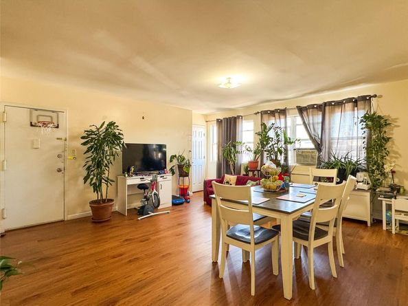 10105 81st Street, Ozone Park NY 11416