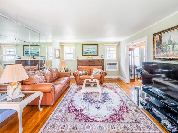 3611 204th Street, Bayside NY 11361