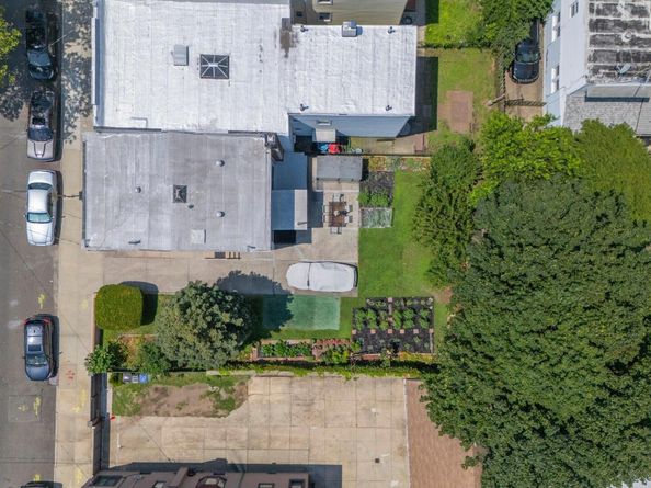 6161 62nd Avenue, Middle Village NY 11379