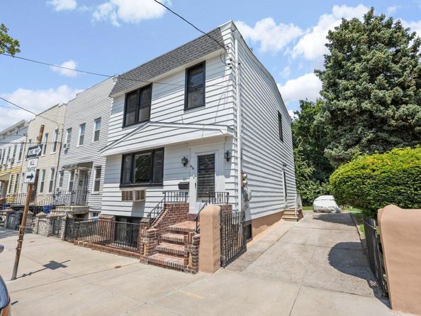 6161 62nd Avenue, Middle Village NY 11379