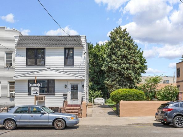 6161 62nd Avenue, Middle Village NY 11379