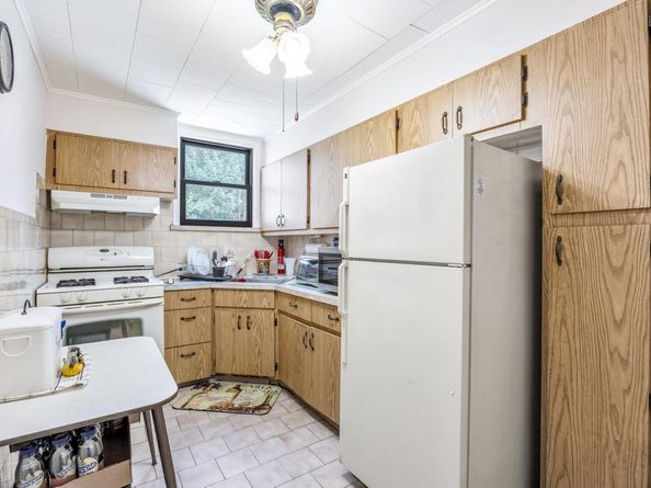 6161 62nd Avenue, Middle Village NY 11379