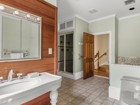 81 Glendale Road, Ossining NY 10562
