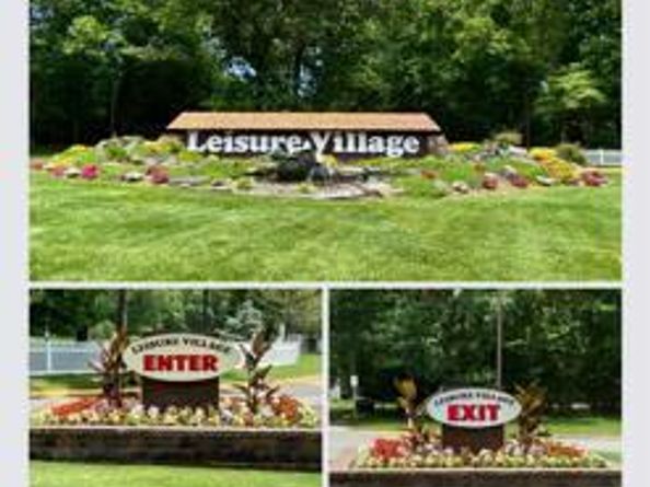 195 E Newcastle Court, Ridge NY 11961