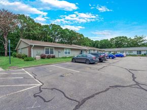 195 E Newcastle Court, Ridge NY 11961