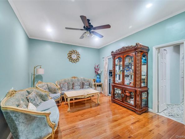 371 Pine Street, Brooklyn NY 11208