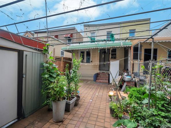 371 Pine Street, Brooklyn NY 11208