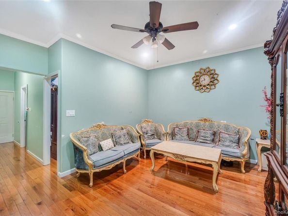 371 Pine Street, Brooklyn NY 11208