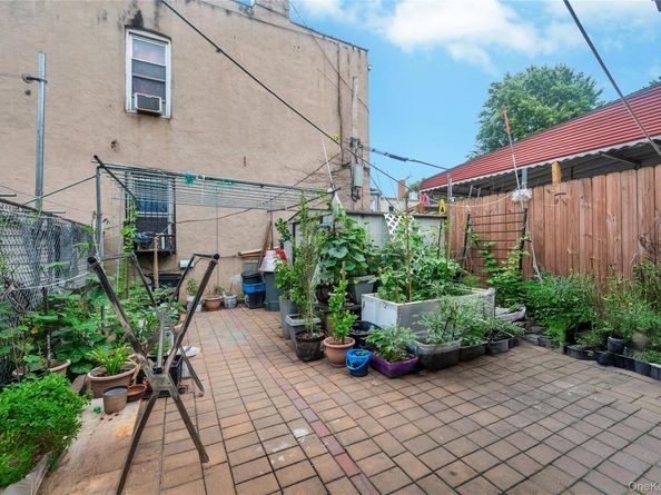 371 Pine Street, Brooklyn NY 11208