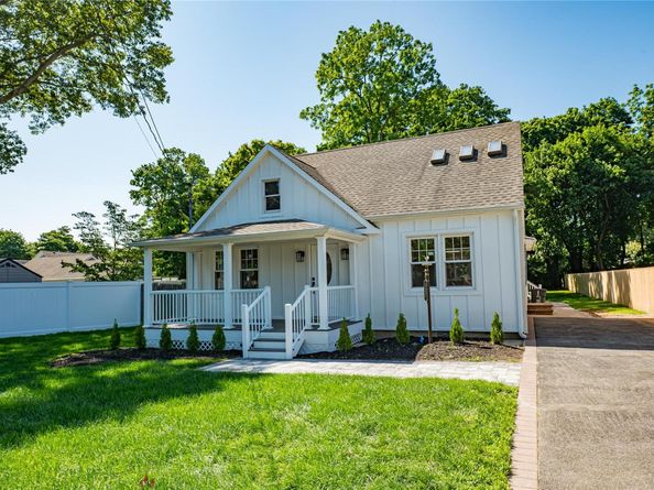 122 Fifth Street, Saint James NY 11780