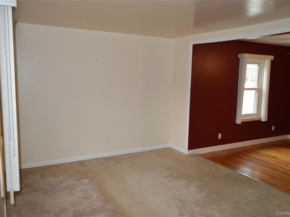 24 Garnet Place, Elmont NY 11003