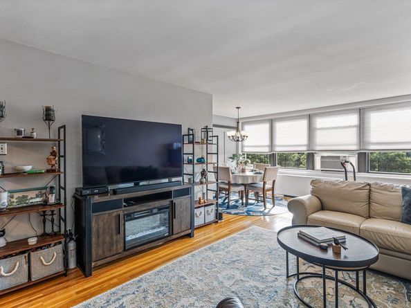 18-55 Corporal Kennedy St 6H, Bayside NY 11360