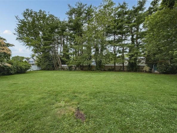 283 Town Line Road, East Northport NY 11731