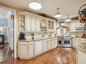 661 Middle Road, Bayport NY 11705