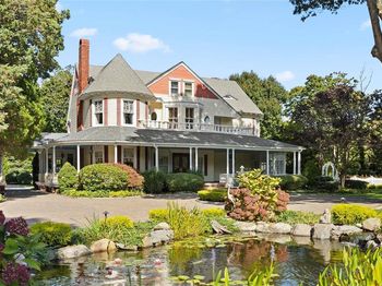661 Middle Road