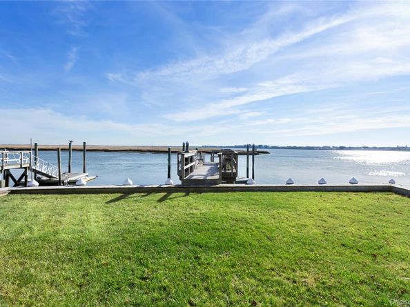 255 Delaware Avenue, Island Park NY 11558