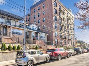50-21 39th Place 2C, Sunnyside NY 11104