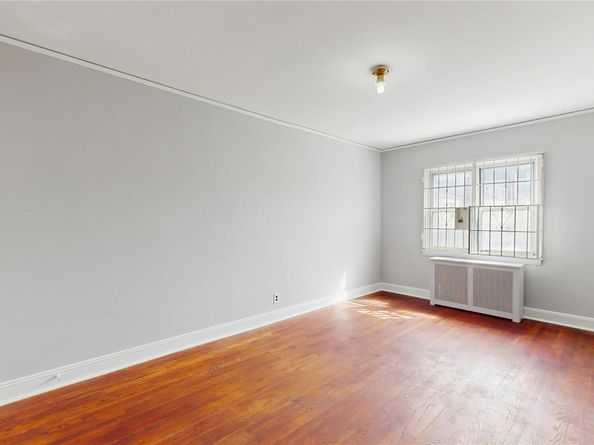 148-40 61 Road, Flushing NY 11367
