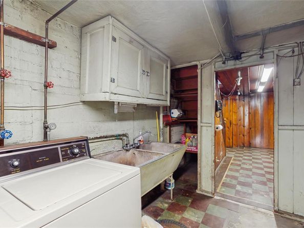 148-40 61 Road, Flushing NY 11367