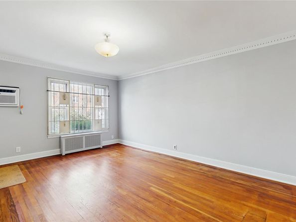 148-40 61 Road, Flushing NY 11367