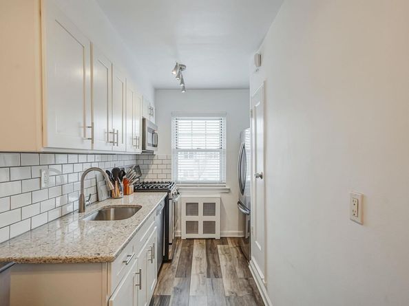 414 Merrick Road 4.5B, Rockville Centre NY 11570