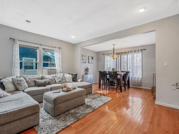 236 W Pine Street, Long Beach NY 11561