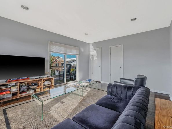 236 W Pine Street, Long Beach NY 11561